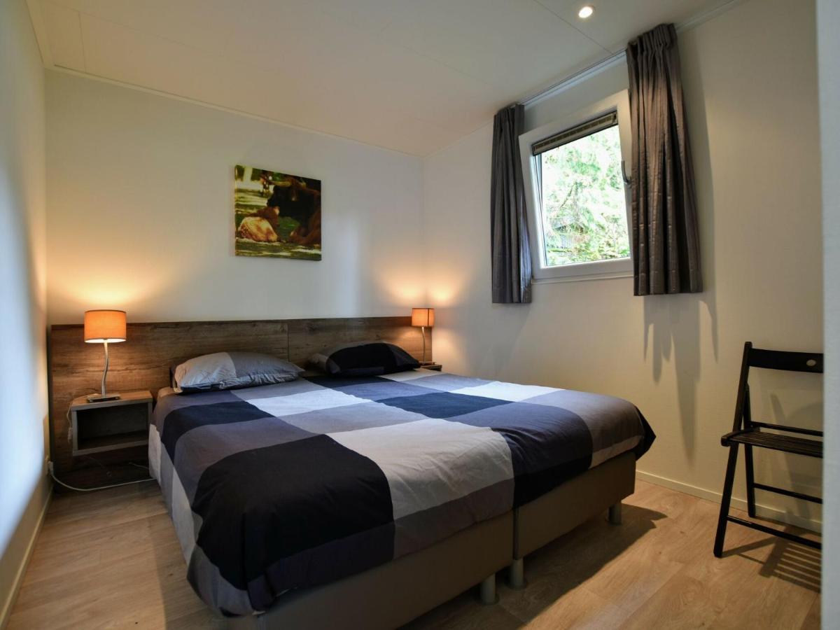 Spacious Chalet In Wolfheze With Garden Dış mekan fotoğraf